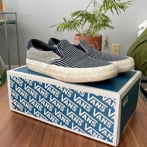 Vans Indigo and White Railraod Striped Slip-On Sneakers size 6 men’s 7.5 women’s